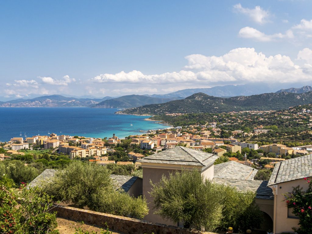 photo-ile-rousse-corse-hotel-la-pietra